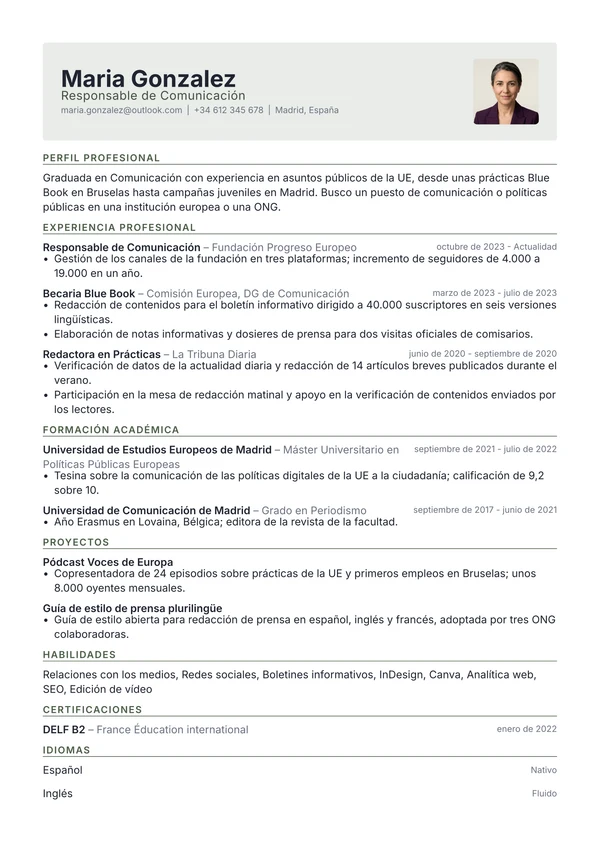 Currículum en la plantilla Letterhead