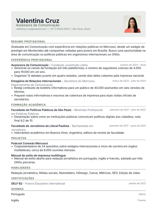Currículo no modelo Letterhead