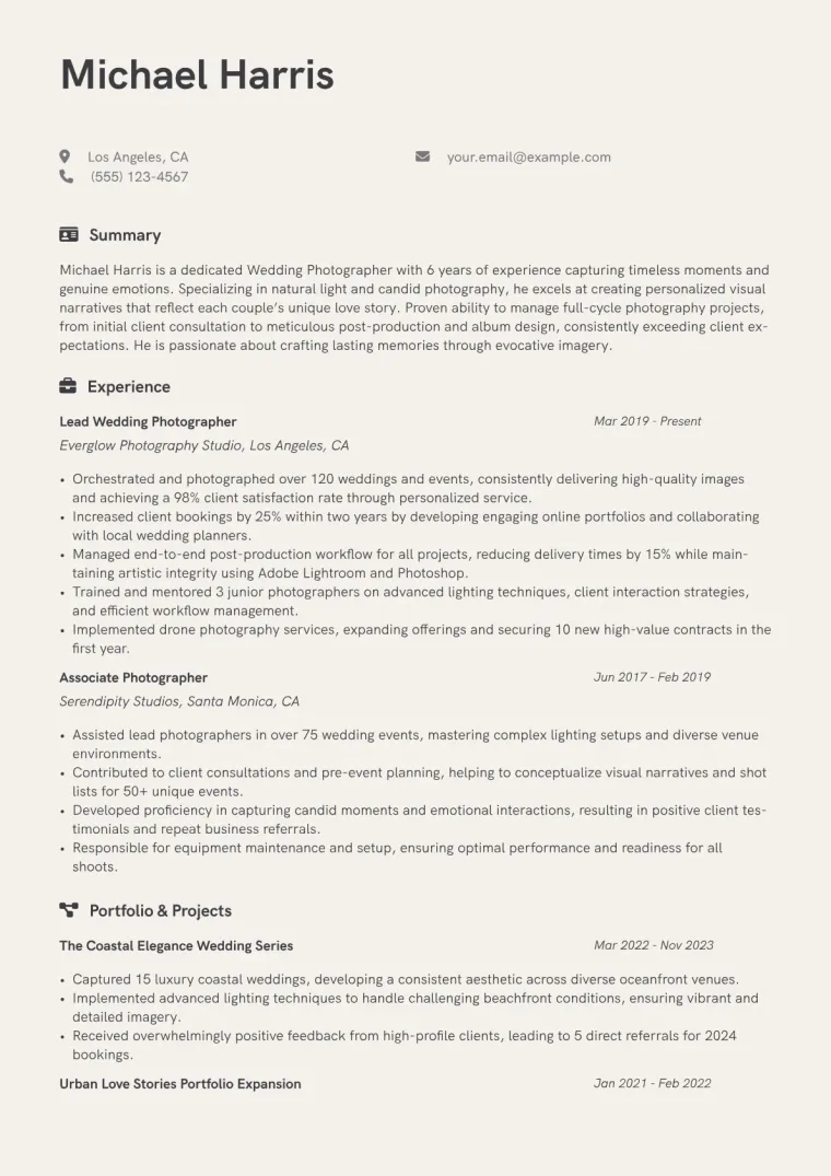 Wedding Photographer Resume Example CV template preview